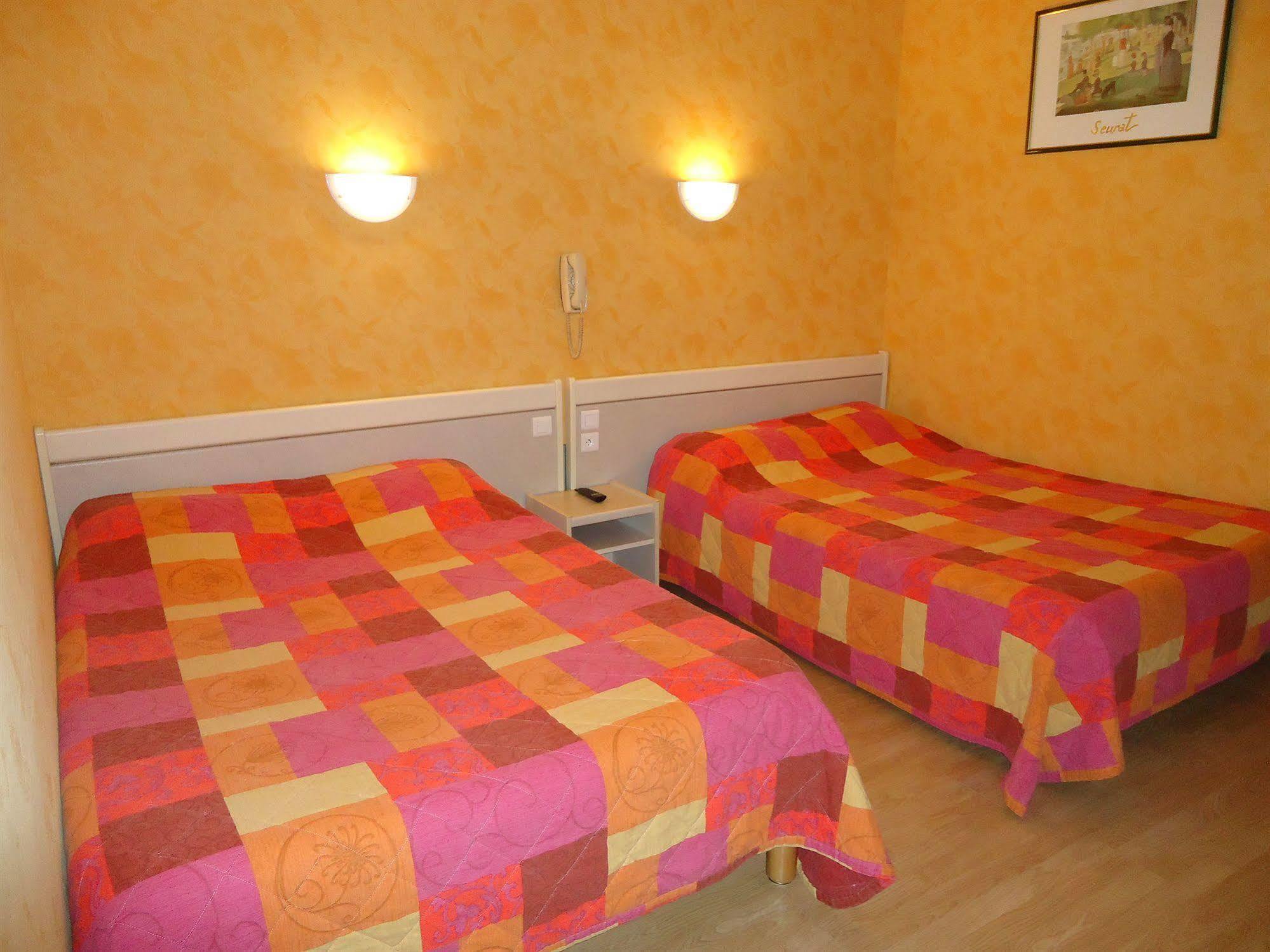 Hotel Des Voyageurs Мийо Экстерьер фото