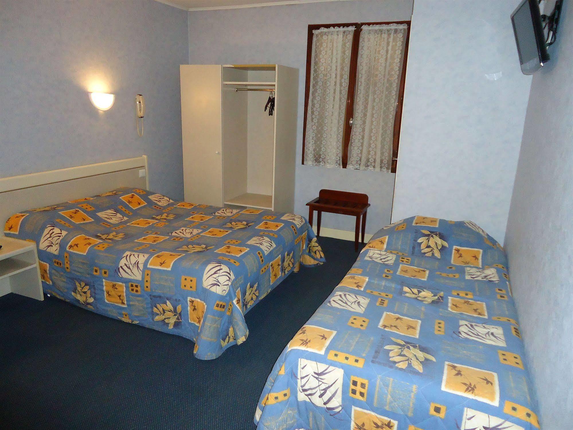 Hotel Des Voyageurs Мийо Экстерьер фото